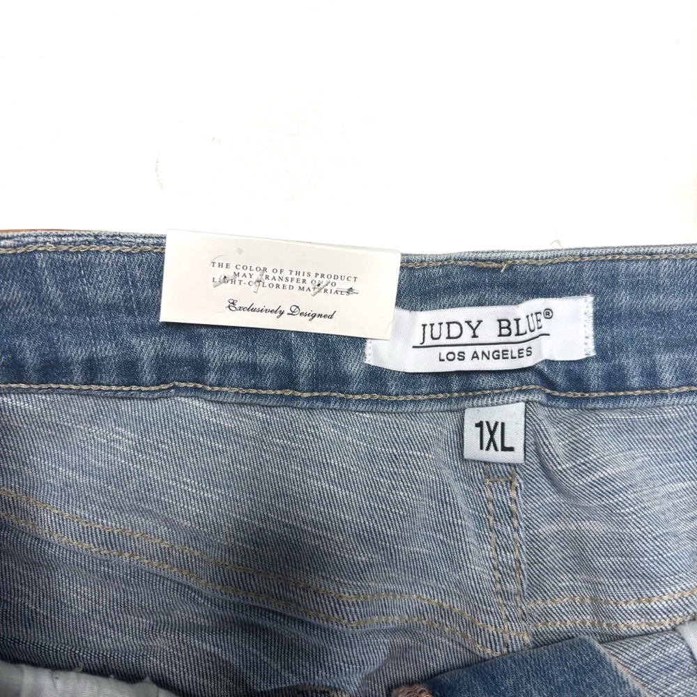 Judy Blue Denim Women's Shorts - Picture 3 of 4
